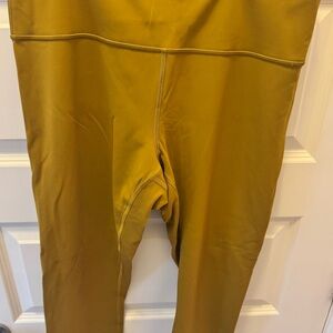 Lululemon Athletica Gold cropped leggings
